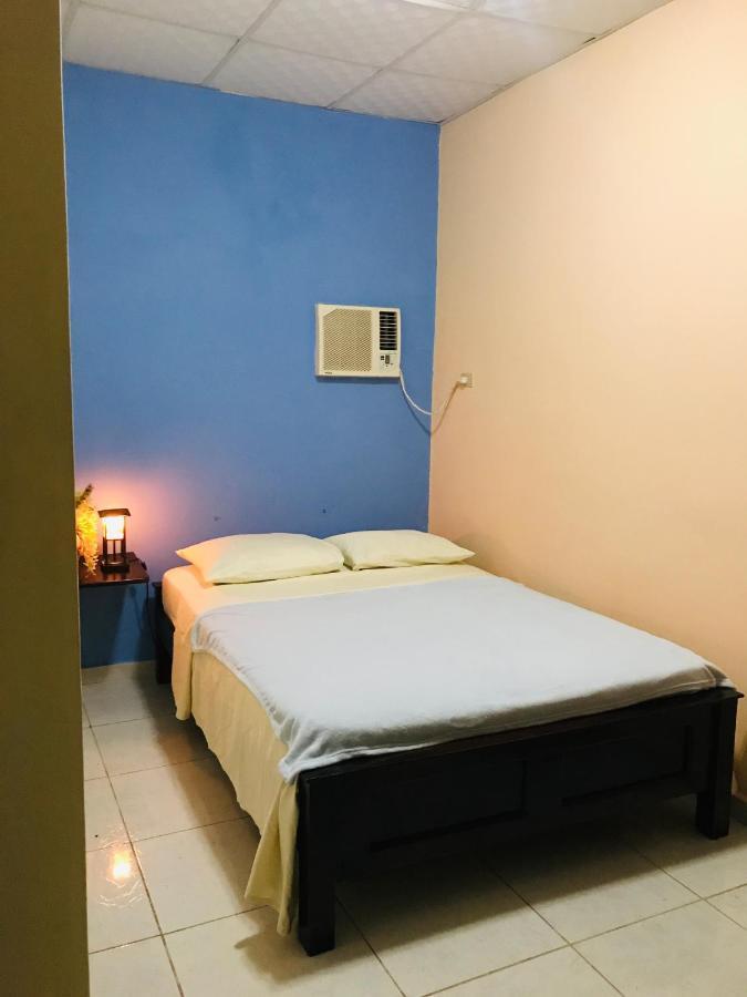 Black Lion Inn Santiago Bagian luar foto